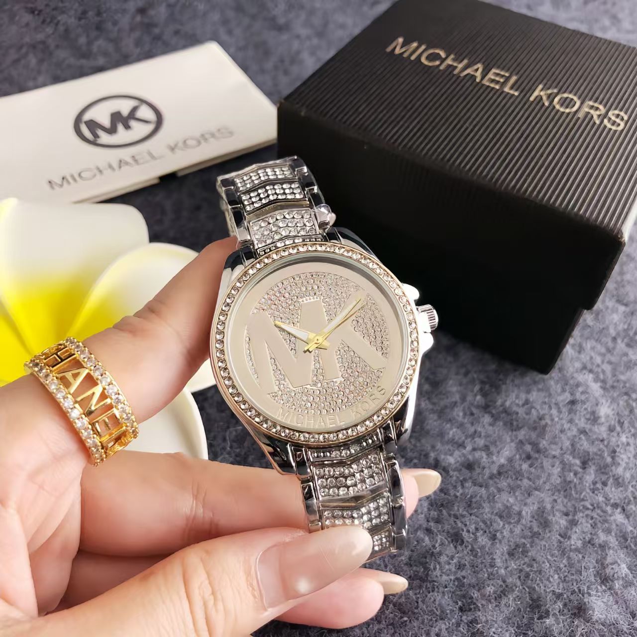 Michael Kors Nowy Modny i Eleg – Luxury Watch Photo recenzja i cena
