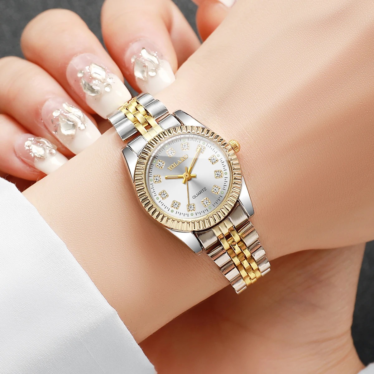 Damski zegarek kwarcowy z cyrk – Luxury Watch Travel Case recenzja i cena