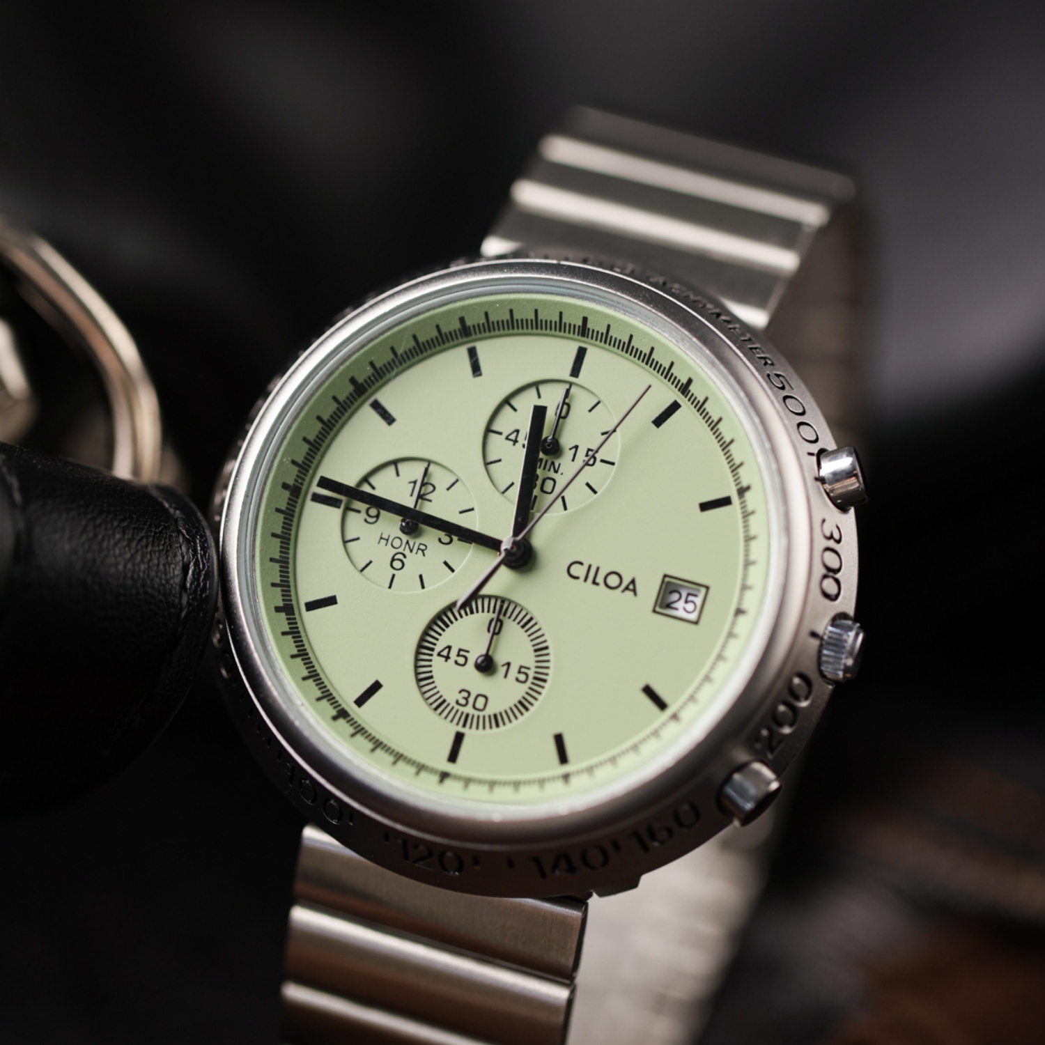 Zegarek męski CILOA z dużą tar – Luxury Watch Trends 2025 recenzja i cena